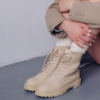 Bottes en cuir végétalien